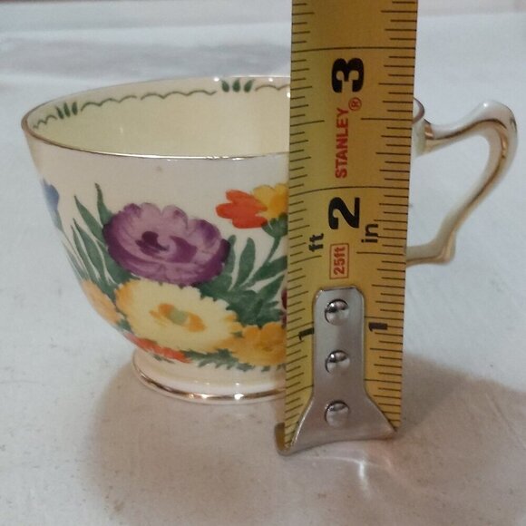 Vintage Crown Staffordshire Teacup and Saucer Set-1930s Floral Pattern Gold Trim - Picture 12 of 13